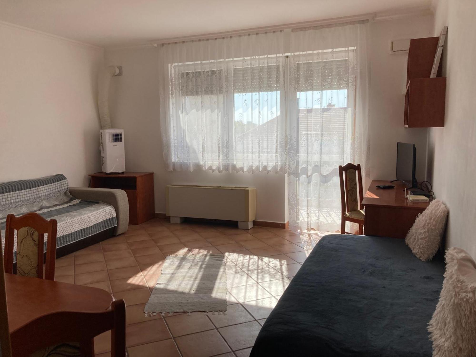 Noemi Apartman Hajduszoboszlo Ngoại thất bức ảnh